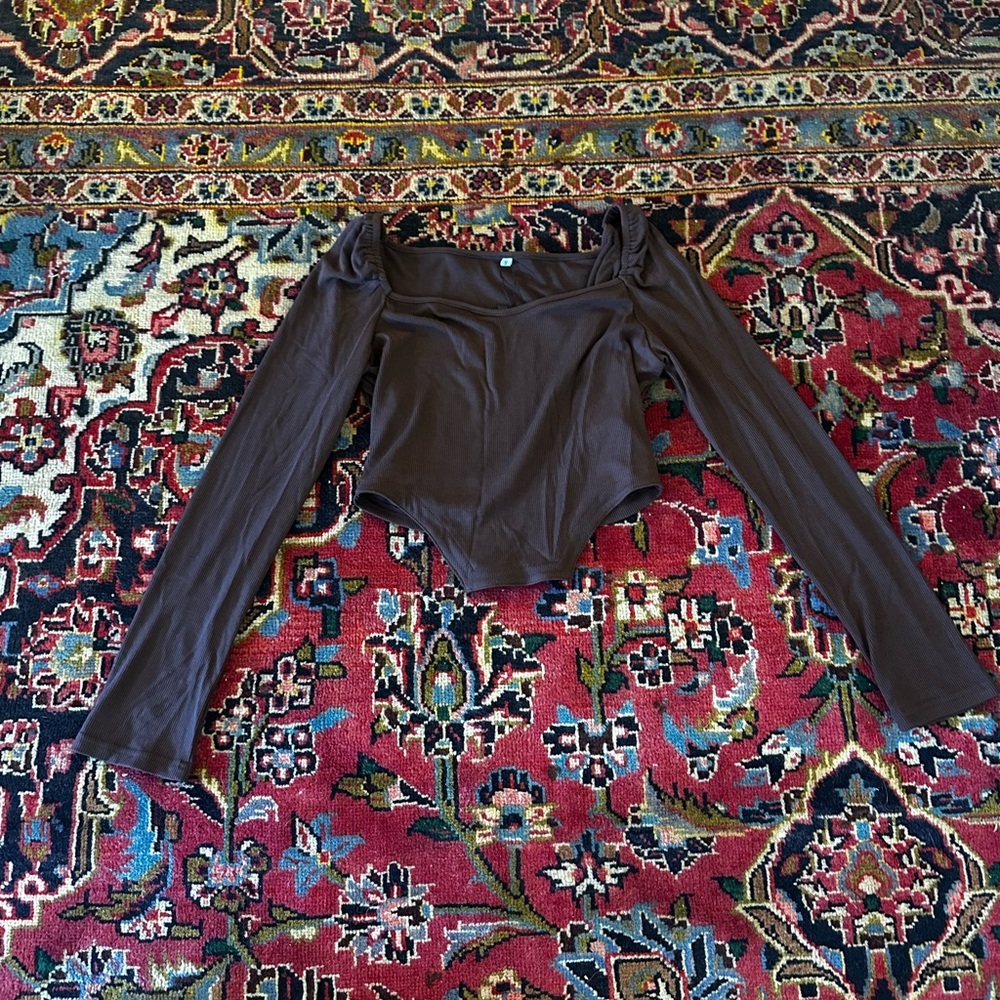 NWT Amazon Brown Long Sleeve Crop Top Size S